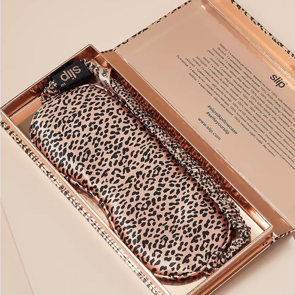 Slip‎ Silk Sleep Mask in Leopard  Print, Rose Gold - Picture 2 of 8